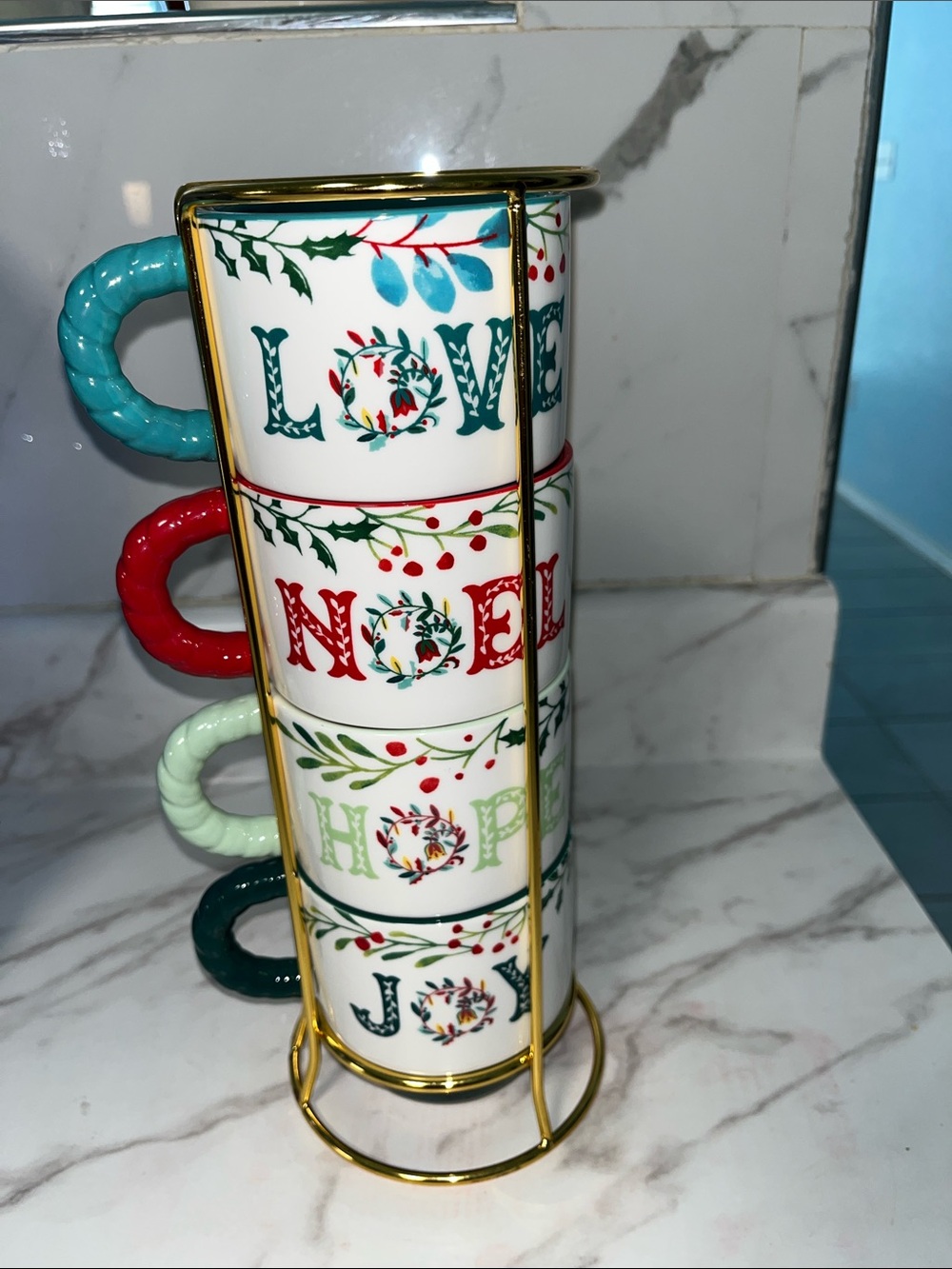 Floral 4-Mug Display Rack in Multicolor
